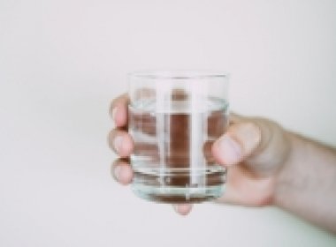 Uống Đủ Nước Mỗi Ngày: Lợi Ích Sức Khỏe Không Ngờ